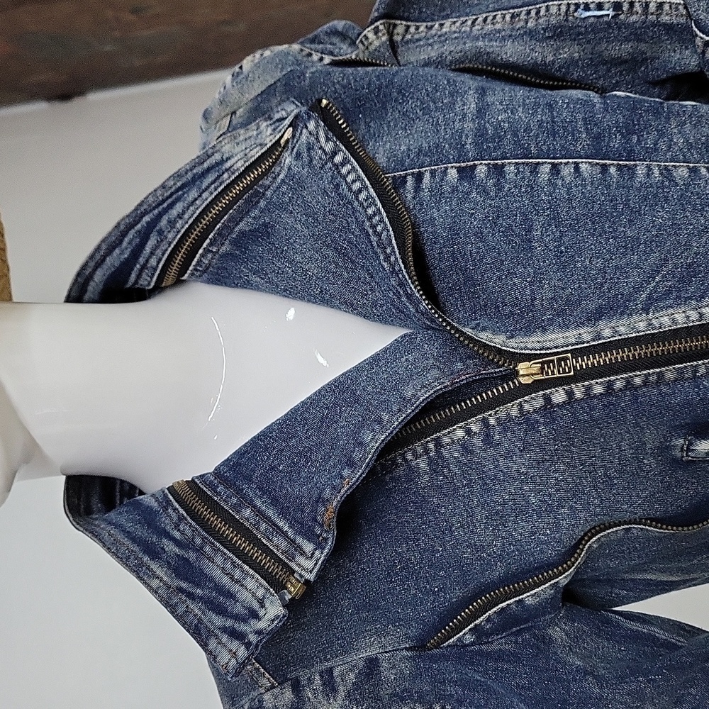 Jean Jacket - Picture 2 of 9